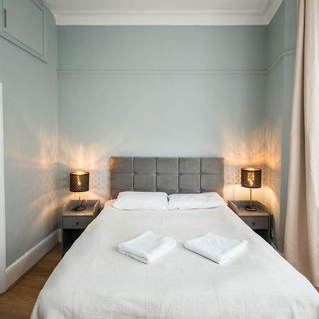 Gloucester Station Gem: 3 Bedroom Oasis Londra Dış mekan fotoğraf